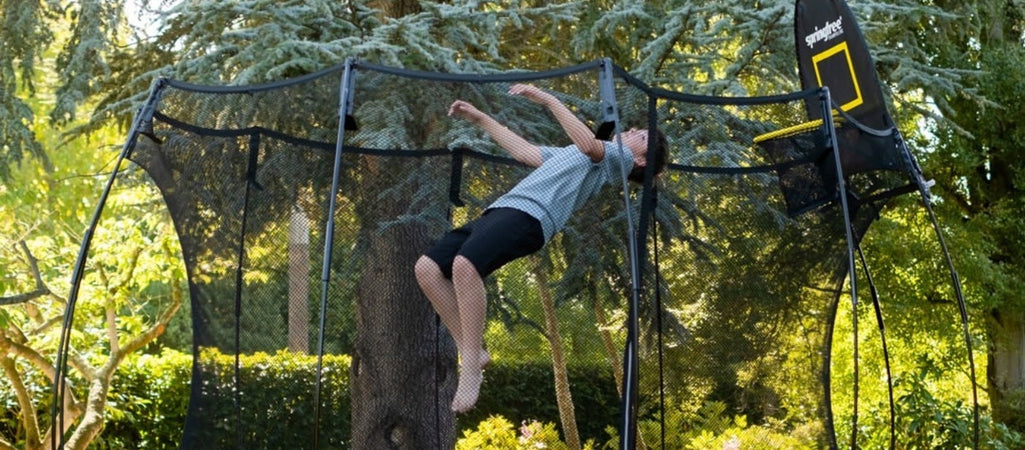 Can Trampoline Jumping Improve Your Running Form: The Forefoot Strike Connection and What Coaches Say